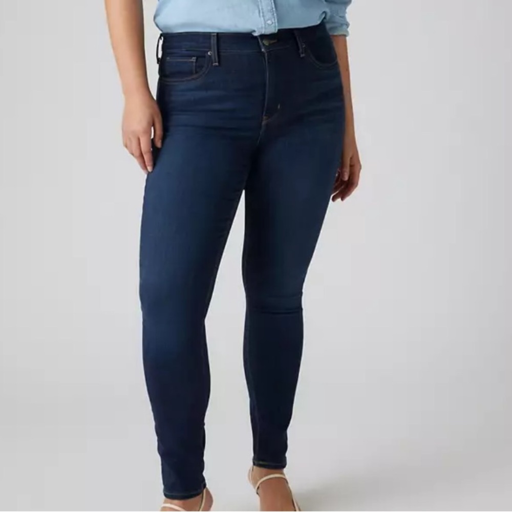 Levi's Women's Skinny Jeans - Dark Blue